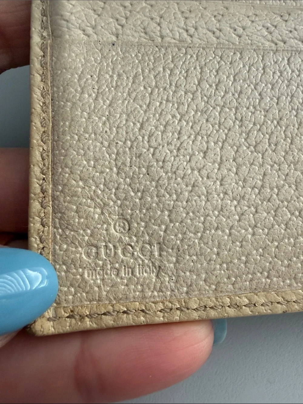 Women’s Brown Monogram Gucci Wallet with Green-Red Accent - Picture 5 of 6